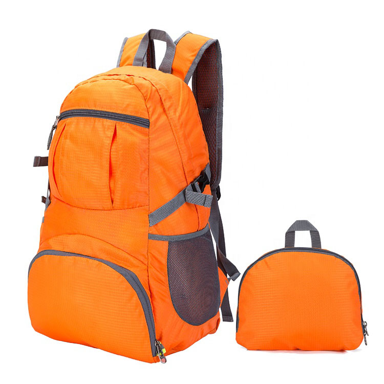 lightweight backpack with lots of pockets